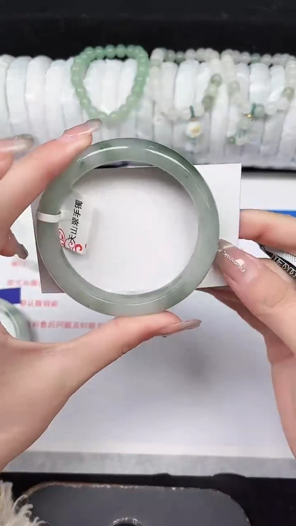 未镶嵌手镯石英质玉195-58/59