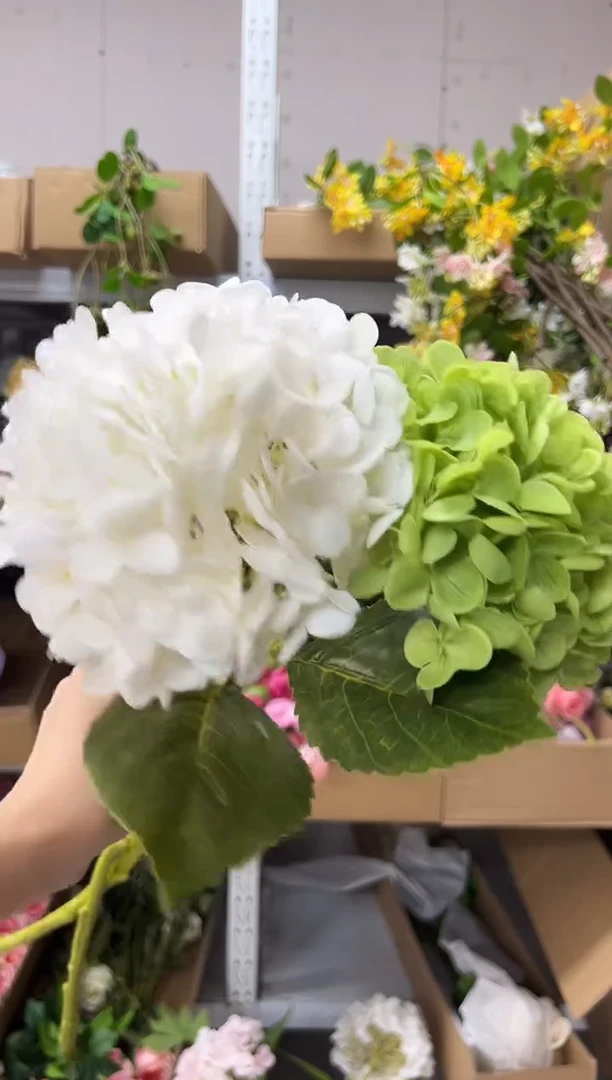 1枝白色1枝绿色手感绣球