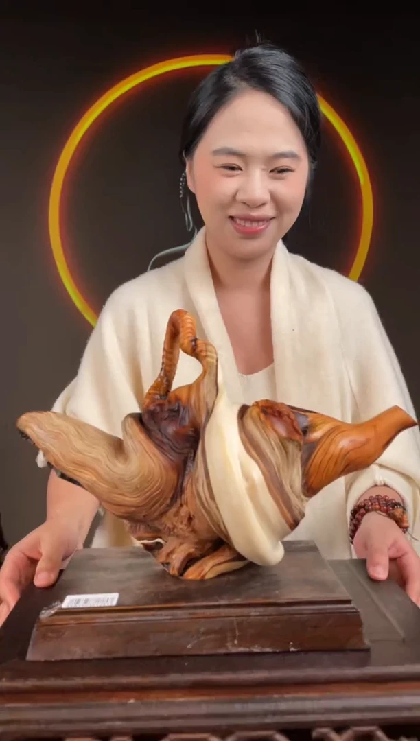 柏木（崖柏）手工摆件,先抢先得! 编号:121