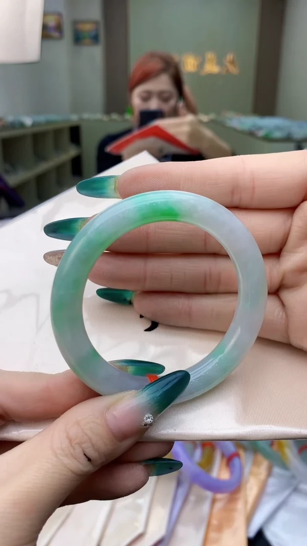 【闪购商品】翡翠手镯未镶嵌0632415808