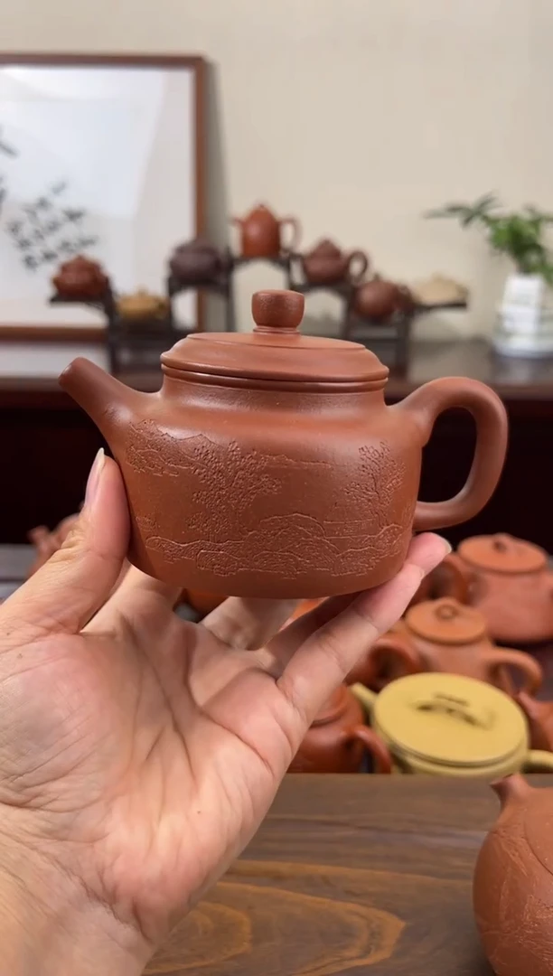 茶杯紫砂红降坡刻绘德钟壶