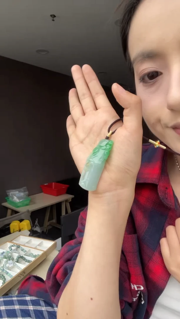 吊坠(不含链)未镶嵌翡翠乐*天然缅甸A货翡翠