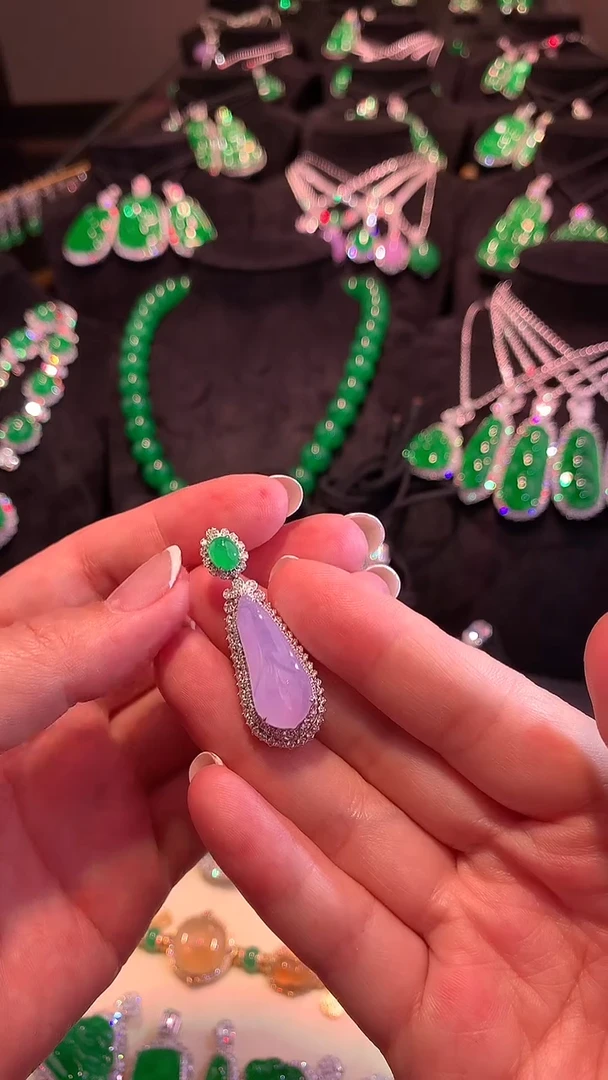 吊坠(不含链)18K金镶嵌翡翠吊坠