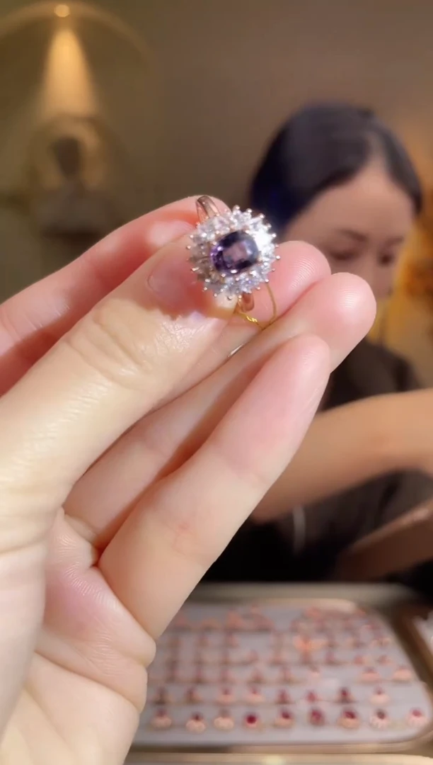 银S925镶嵌手饰尖晶石手饰