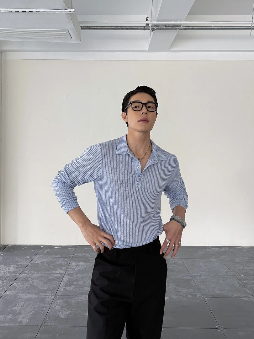weave 春日序曲 浅蓝色条纹镂空针织肌理感慵懒度假长袖polo上衣