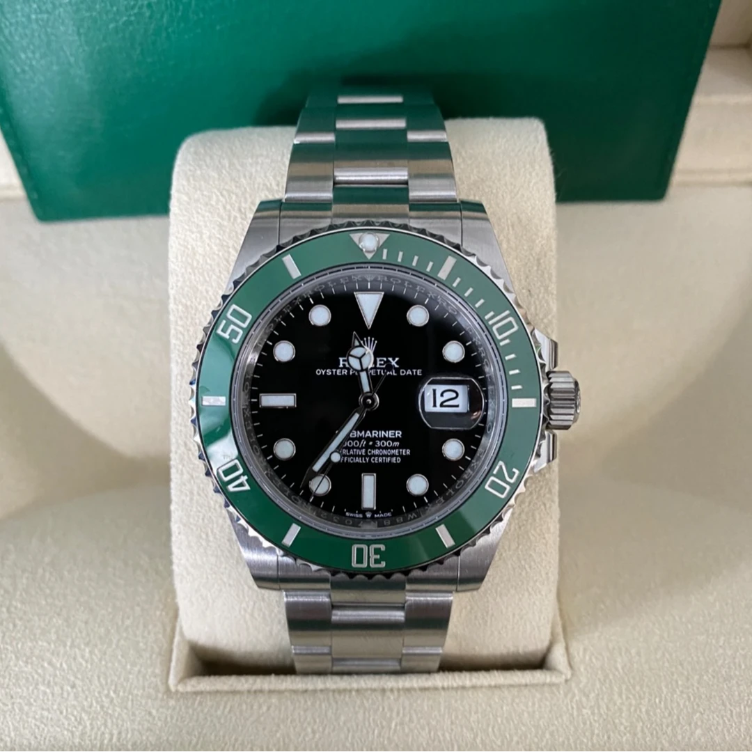 99新 Rolex/劳力士 小花6珊 潜航者型系列116610LV-0002 绿盘手表