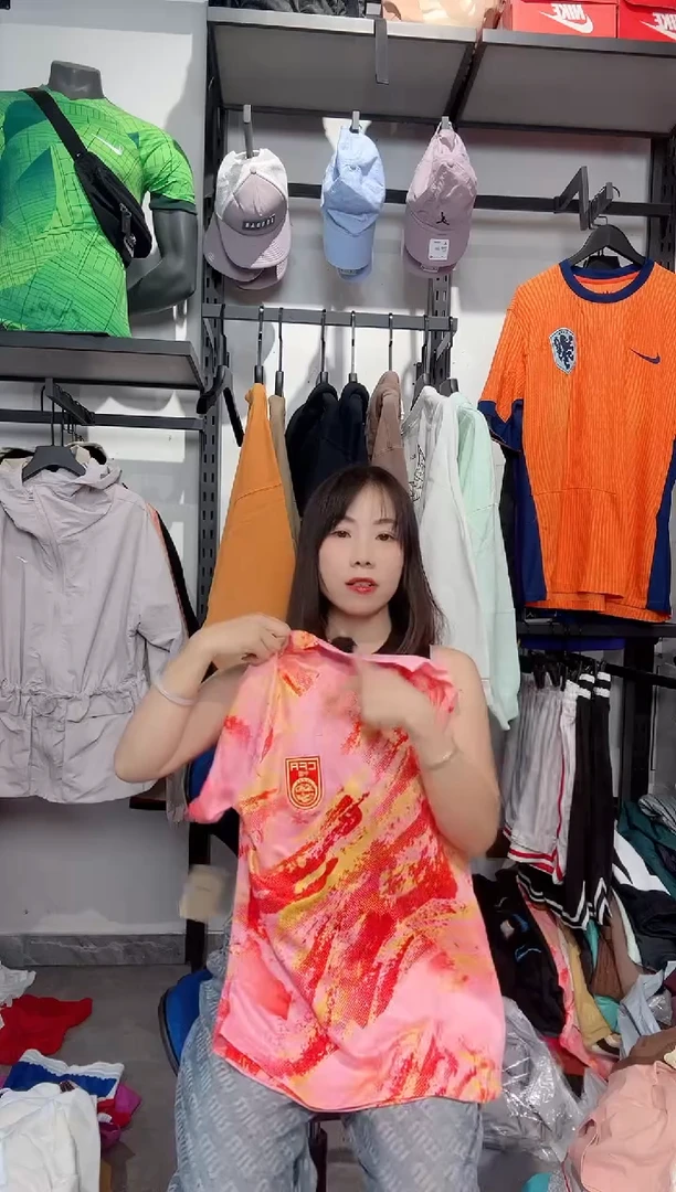 1196       编码 瑕疵款直播间过款为准 尺码L