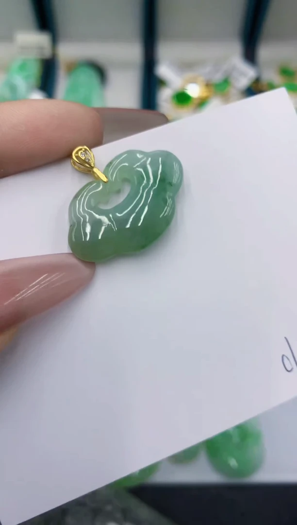 颈饰未镶嵌翡翠6948394385194620333