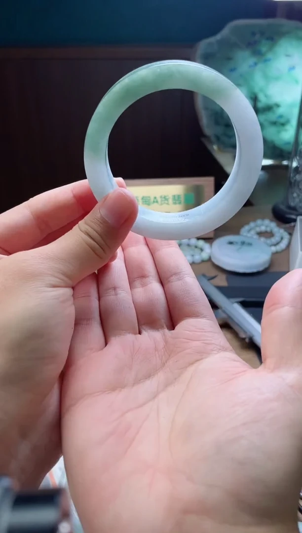 未镶嵌手镯定制翡翠糖*定制