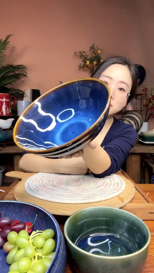 陶瓷7.8英寸蓝色斗笠汤面碗 微瑕疵