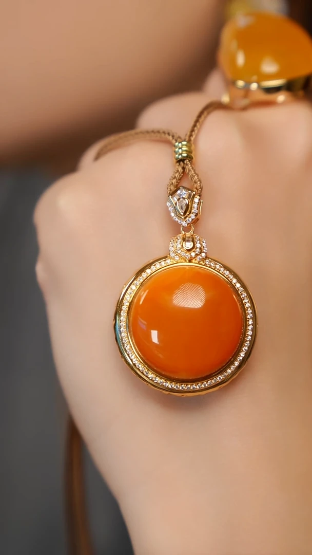 蜜蜡吊坠(赠链)银S925镶嵌双鱼老蜡吊坠24*24