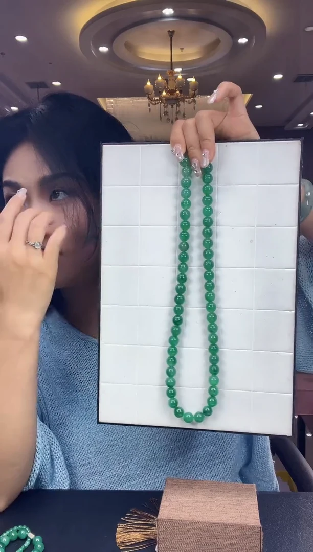 石英质玉手镯未镶嵌项链