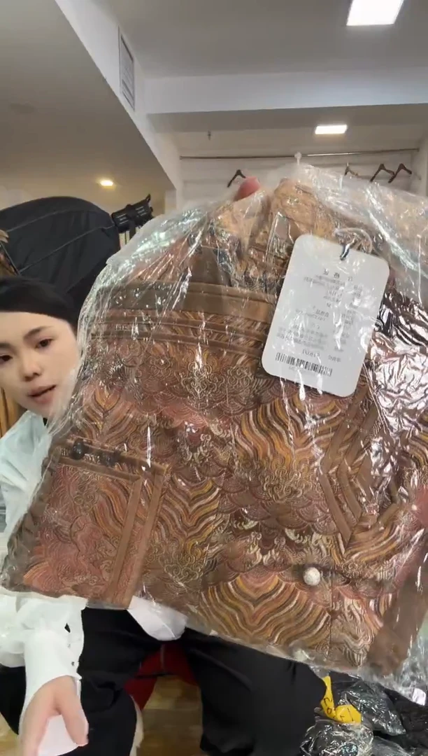 纱袖  M  105斤以里