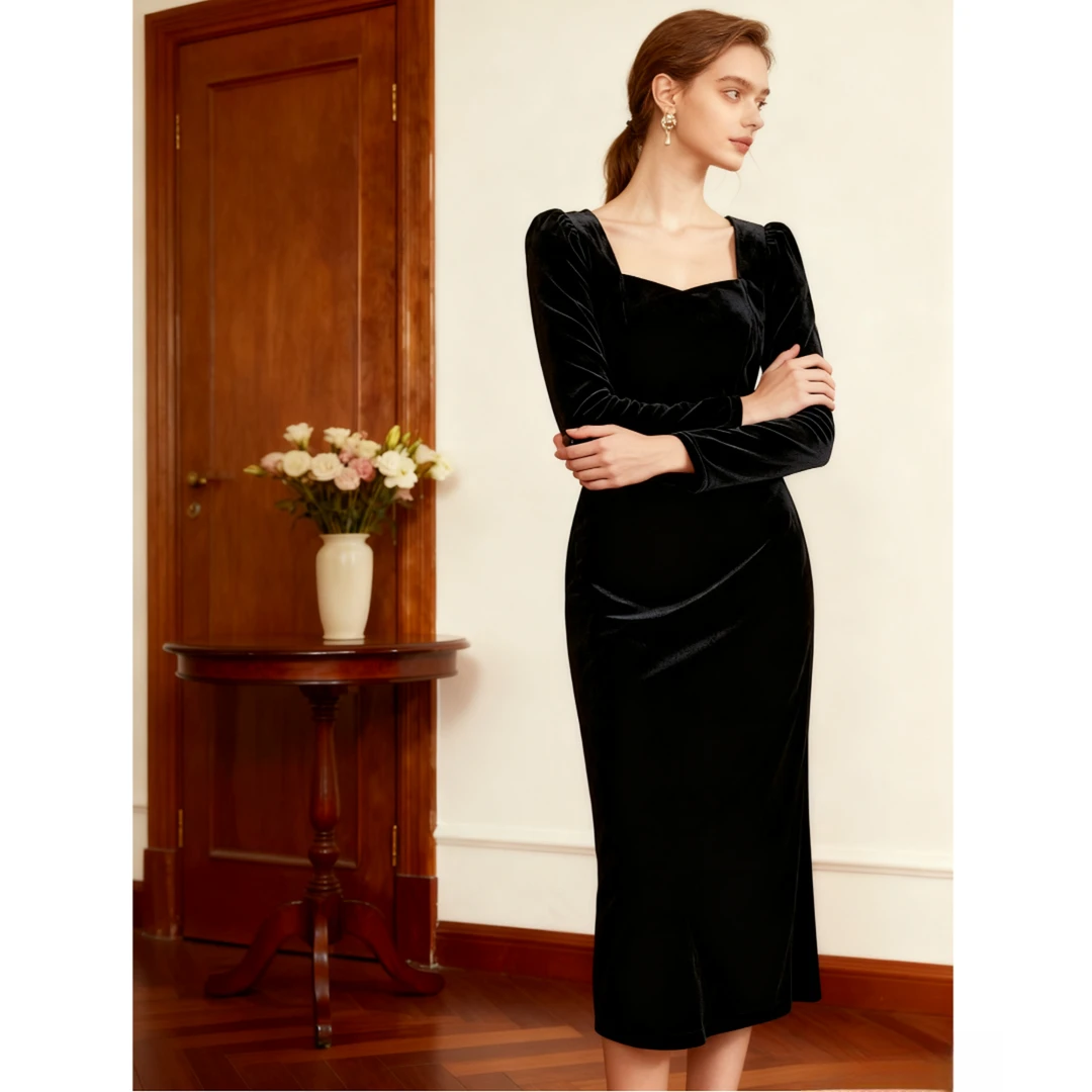 高级感黑色丝绒长裙 2025 新款方领长袖修身连衣裙气质晚宴礼服裙