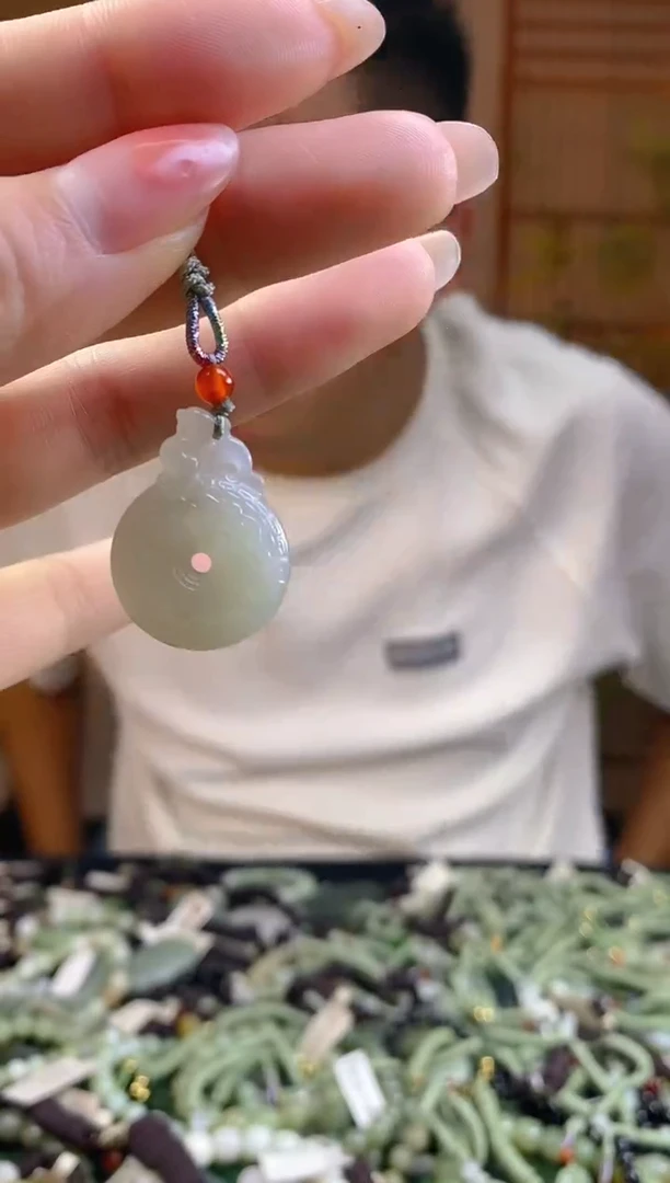 和田玉未镶嵌颈饰多样性发货，拍一发一