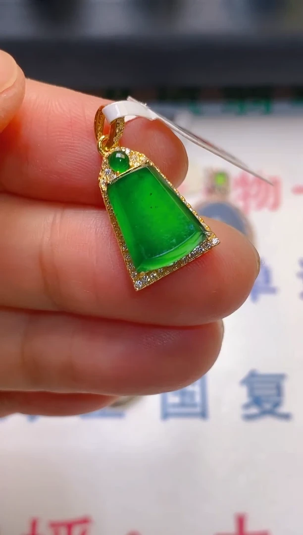 【闪购商品】翡翠耳饰银S925镶嵌天然A货翡翠1
