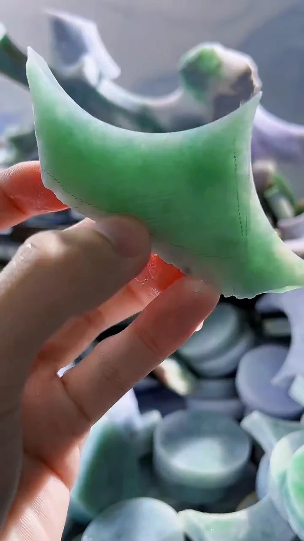 翡翠裸石缅甸翡翠A货文2403