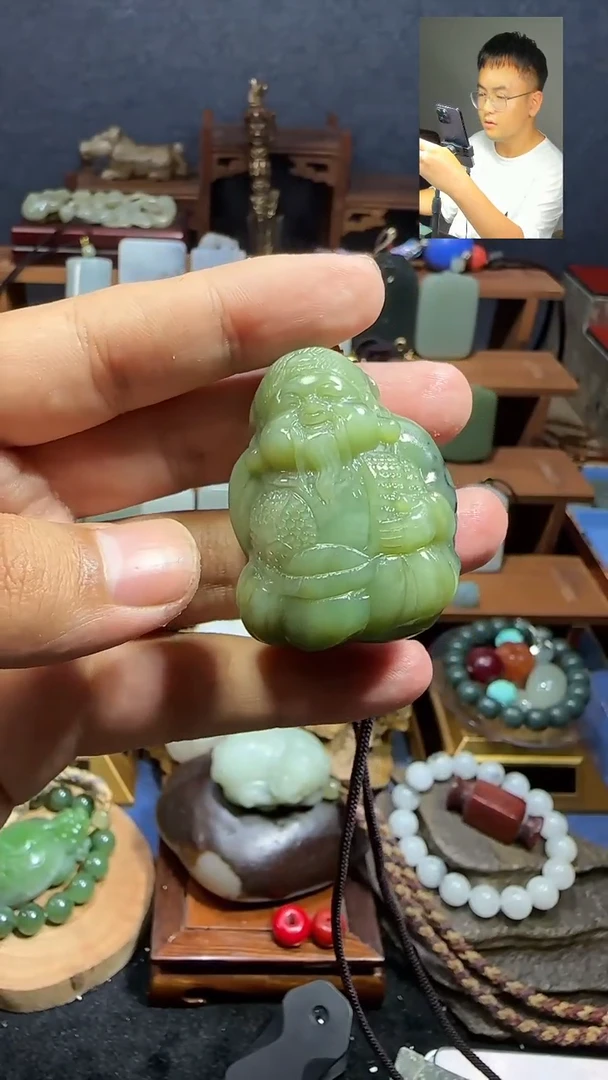 和田玉未镶嵌颈饰1