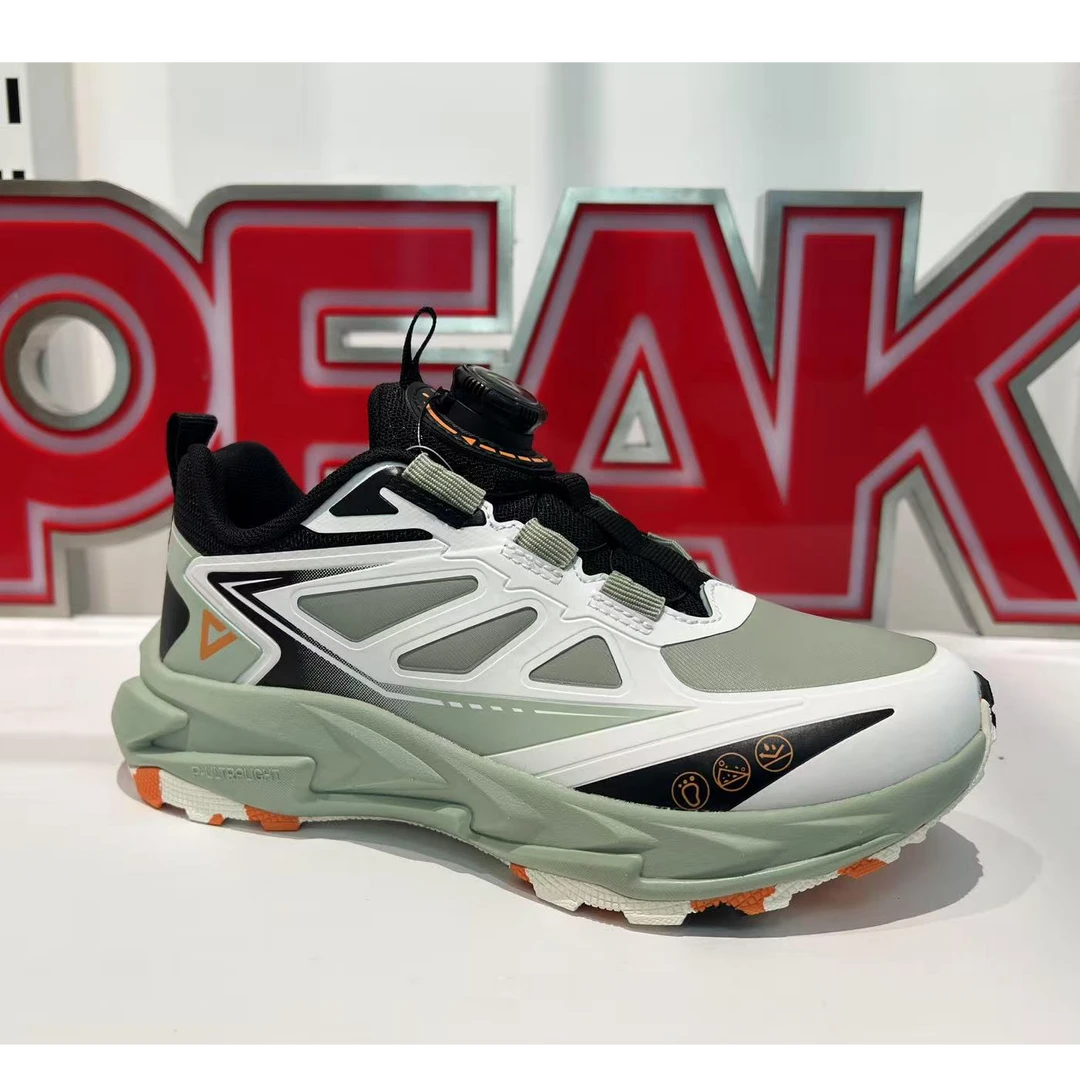 匹克轻弹科技秋季新款皮面防滑耐磨底休闲跑鞋（偶有微瑕）