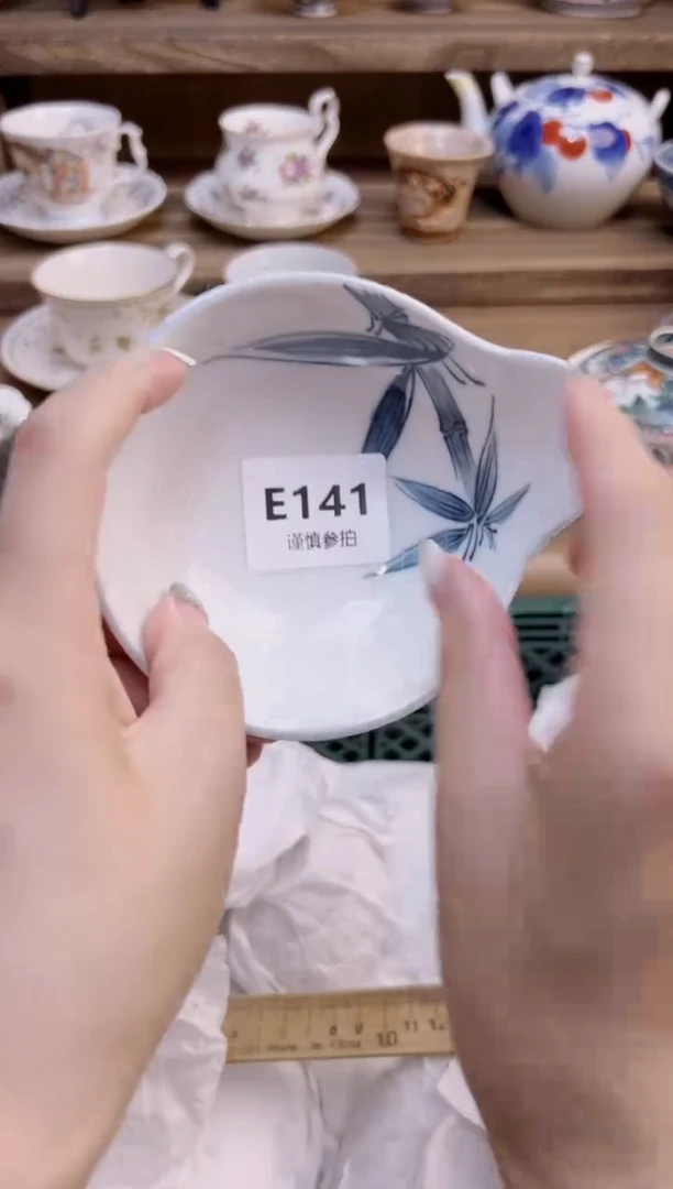 瓷片盈****姐            141