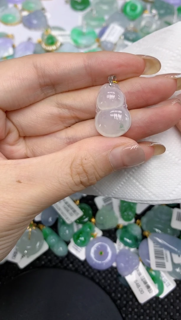 颈饰18K金镶嵌翡翠11111111