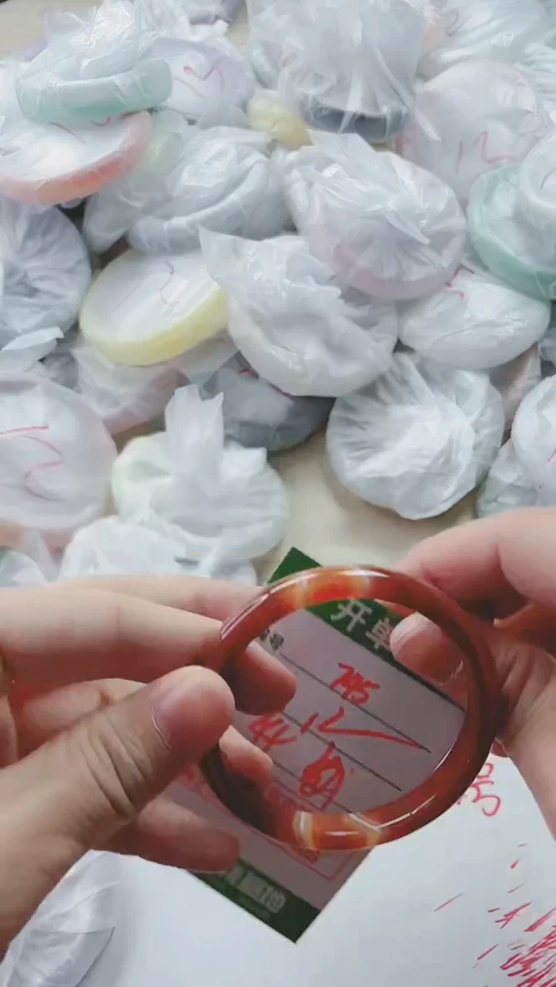 【闪购商品】玛瑙/玉髓手镯未镶嵌745