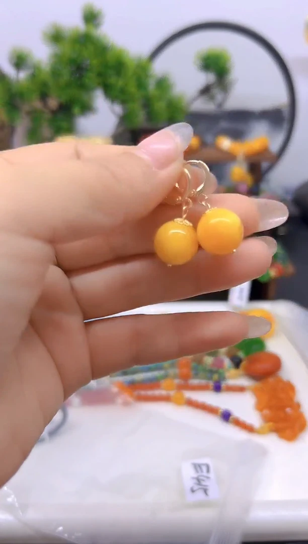 【闪购商品】蜜蜡耳饰14K金镶嵌耳饰E415