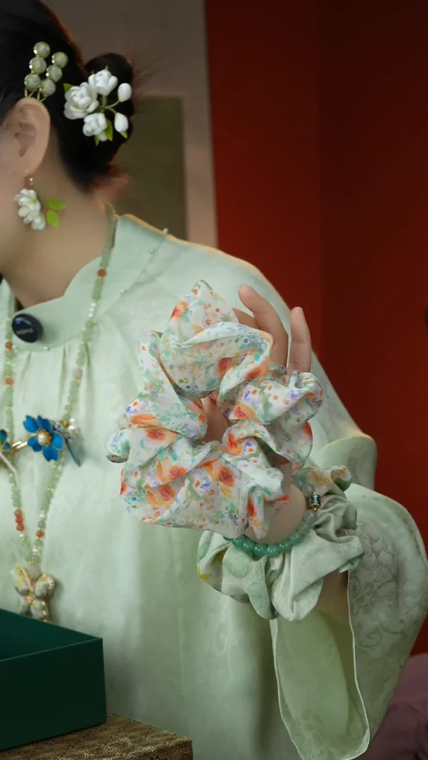 刺绣桑蚕丝大肠圈发圈