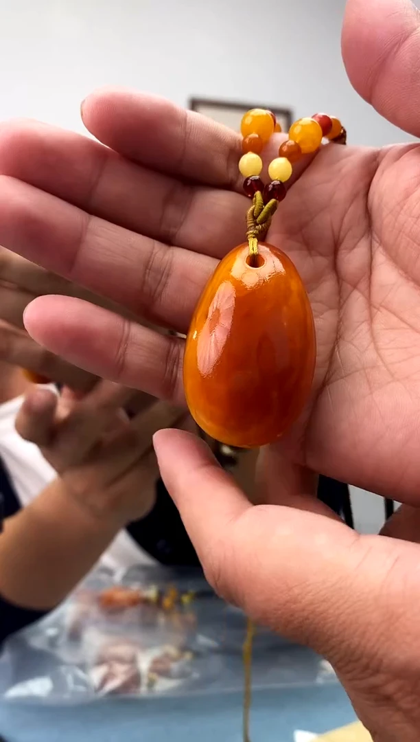 蜜蜡未镶嵌珠宝奇石假一罚十，发一件015