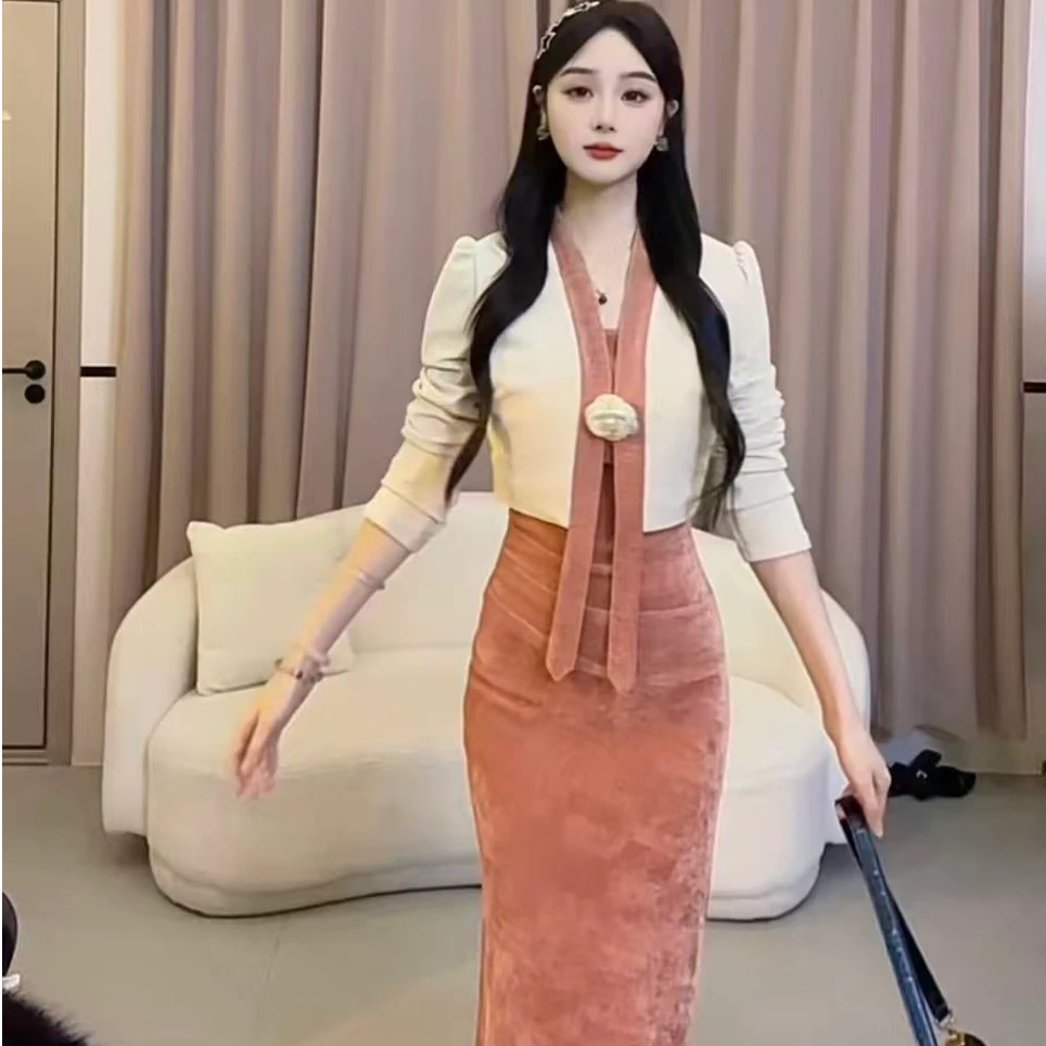 【蛋蛋】冬季气质法式女神网红洋气修身两件套名媛连衣裙YYMYF53905