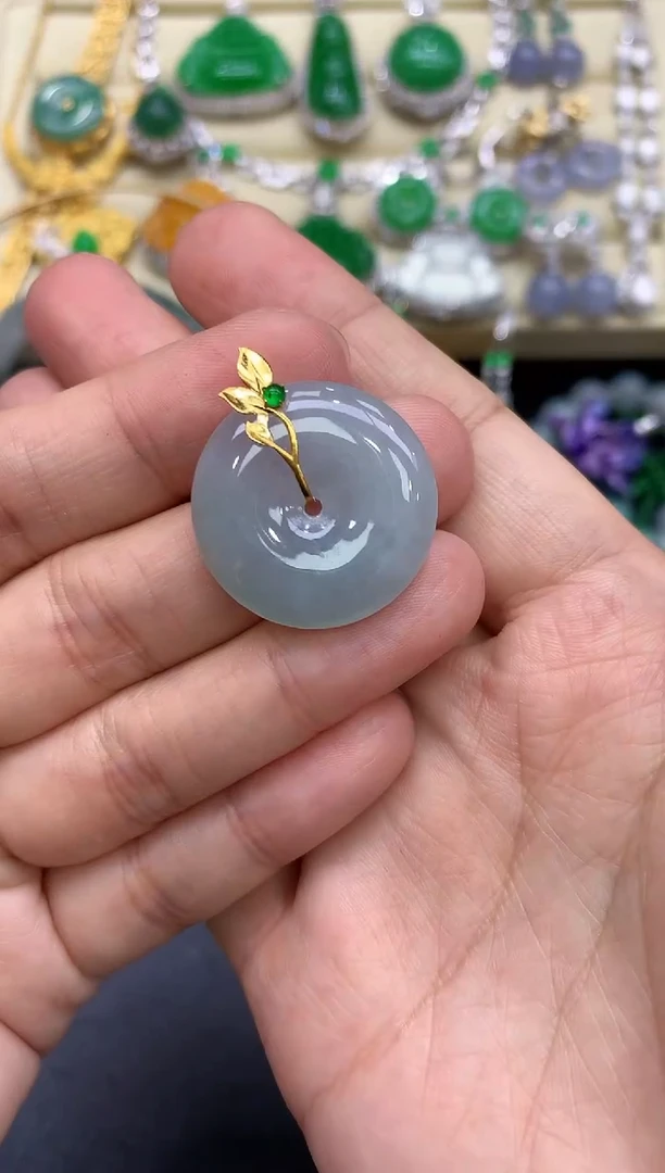 颈饰18K金镶嵌翡翠82-中国好珍宝