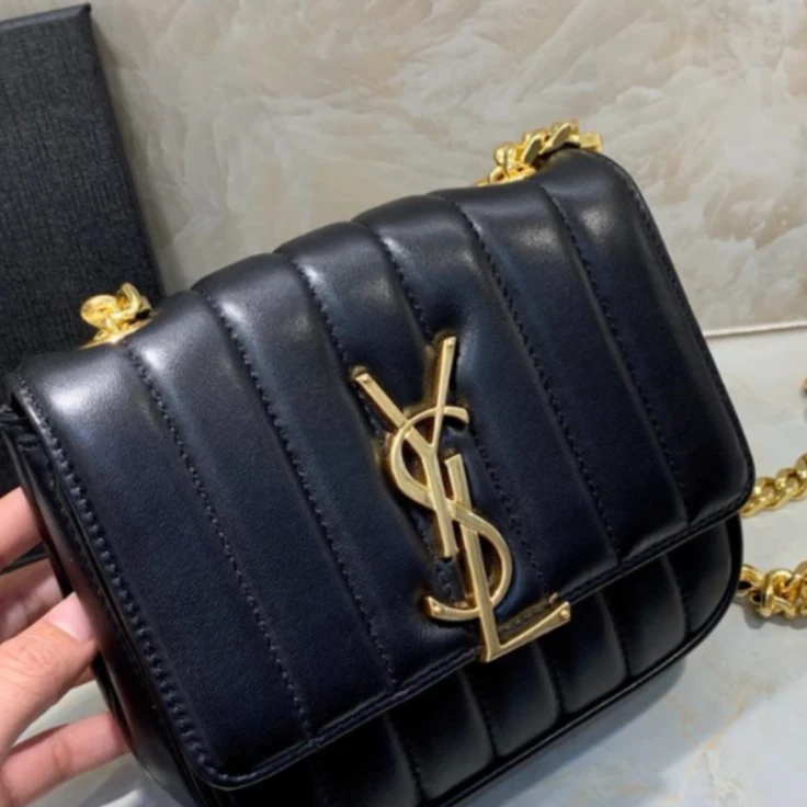 99新 YSL/圣罗兰 云朵奢品/圣罗兰 vicky金扣小号 /98新