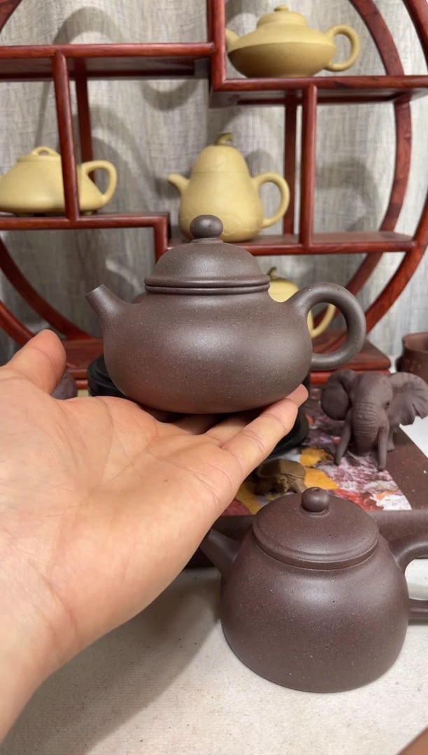 【闪购商品】紫砂茶壶台西底槽青手工泥容天215cc