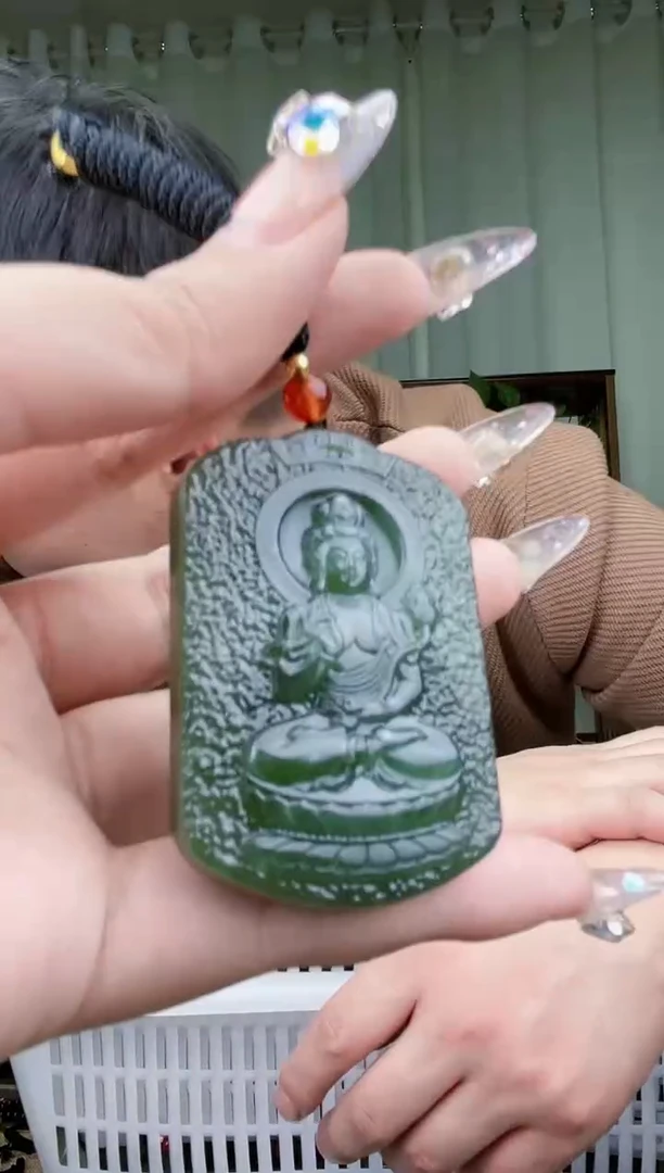 【闪购商品】和田玉挂件未镶嵌拍一发一，多样性发货！