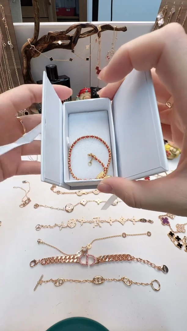 华禄甄选阁亭亭总铺