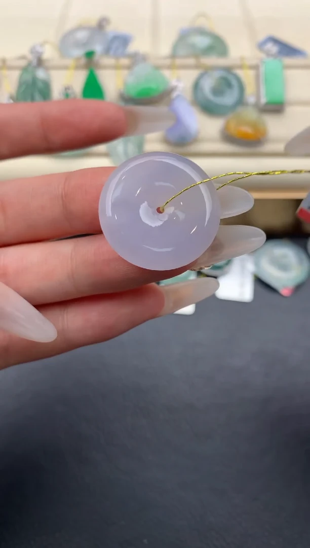 翡翠未镶嵌颈饰F360