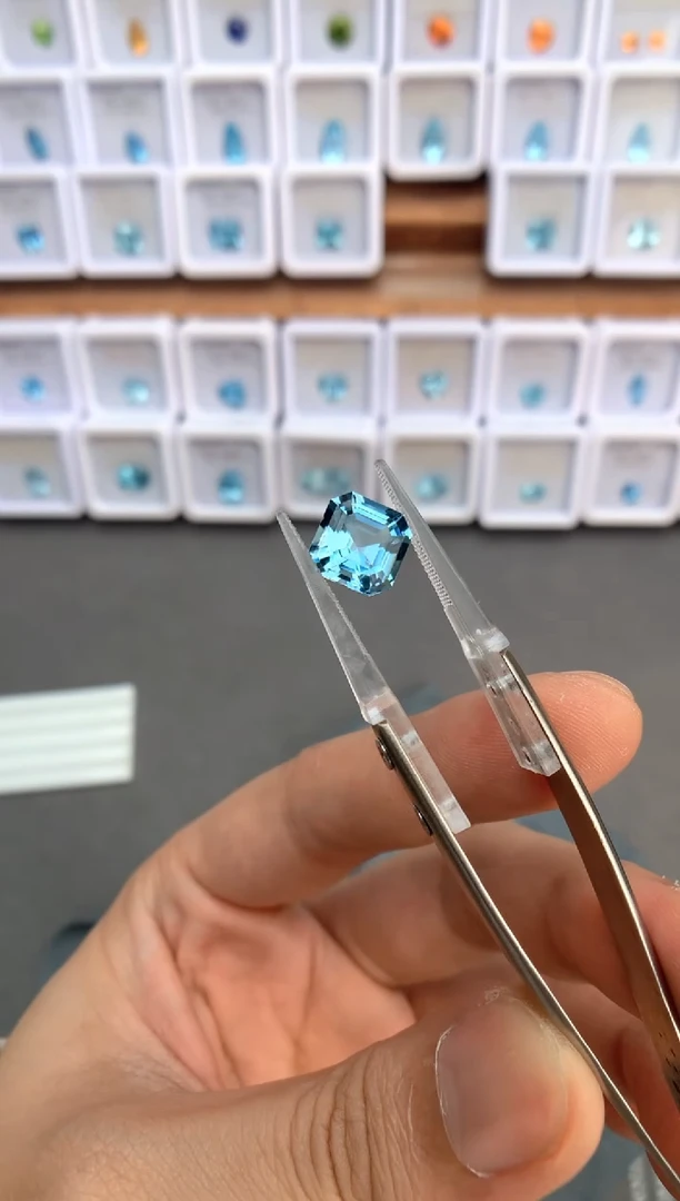 未镶嵌裸石定制海蓝宝石3.96ct 超圣 03140