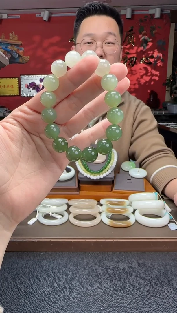 【闪购商品】和田玉手串未镶嵌高冰渐进单圈手串