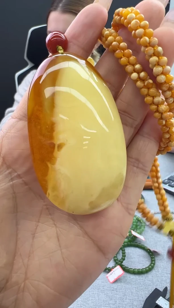 【闪购商品】琥珀颈饰未镶嵌331秒拍号