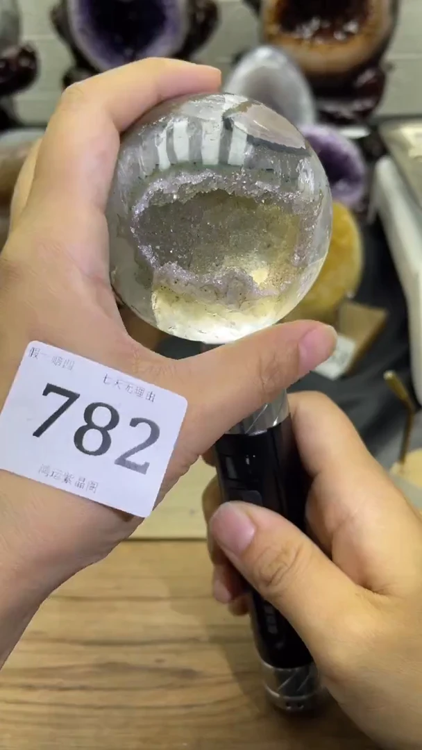 未镶嵌大型摆件（非配饰）紫晶782号开口笑