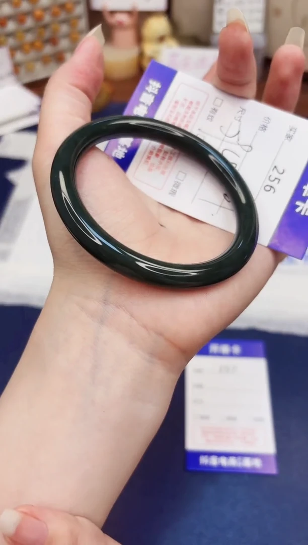 和田玉手镯未镶嵌256-和田玉-圈口59