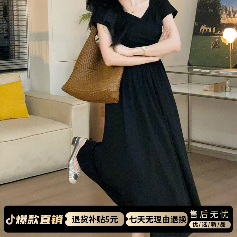 2763赫本风v领连衣裙子女夏季2025年新款法式高级感收腰气质长裙