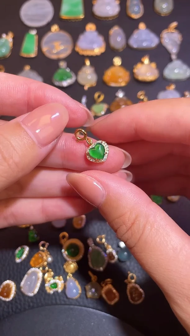 颈饰银S925镶嵌翡翠天然a货翡翠