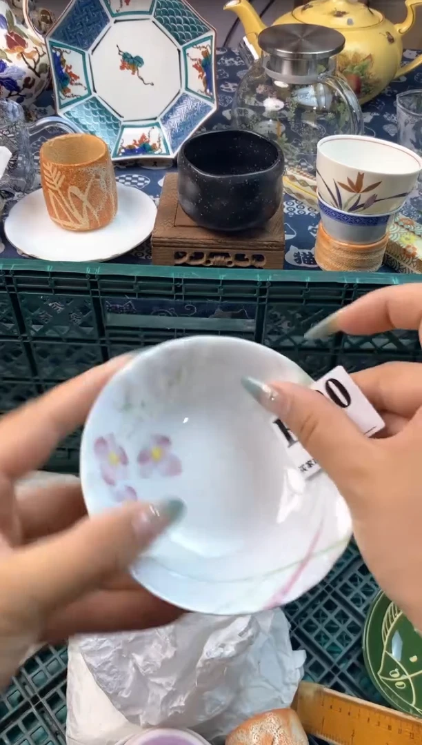 瓷片[○･｀Д´･ ○][○･｀Д´･ ○]