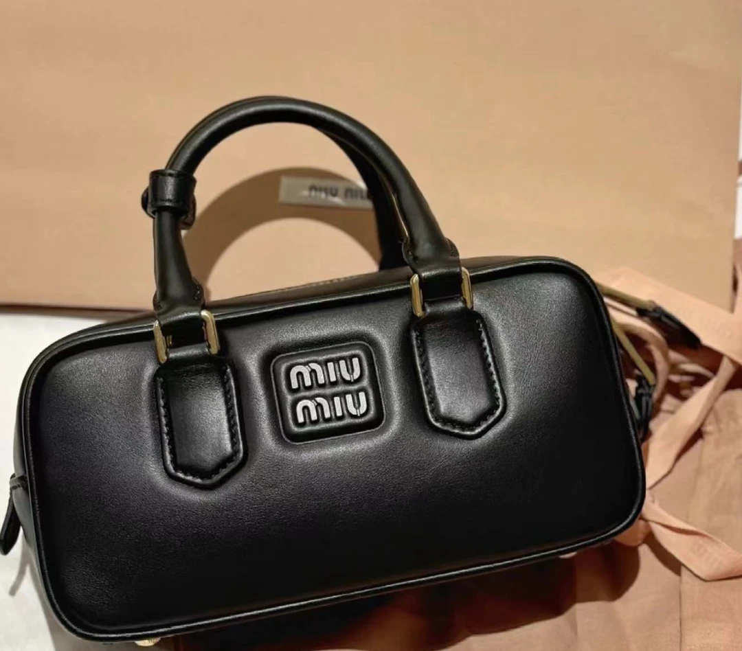 MIU MIU/缪缪 单肩包 单肩包/mx6807 mx7418/2504