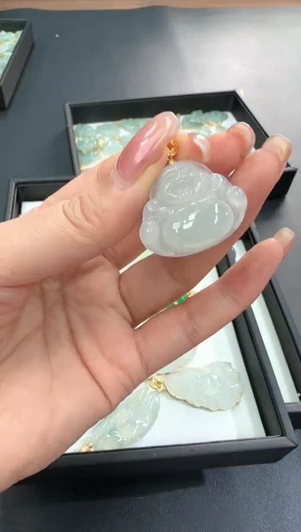 【闪购商品】翡翠颈饰18K金镶嵌250212127