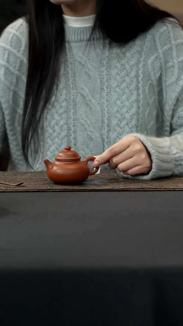 【闪购商品】紫砂茶壶朱泥容天120cc
