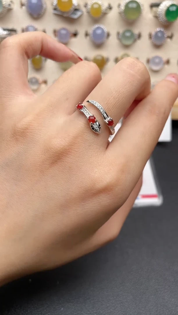 【闪购商品】翡翠戒指银S925镶嵌一物一证一礼盒