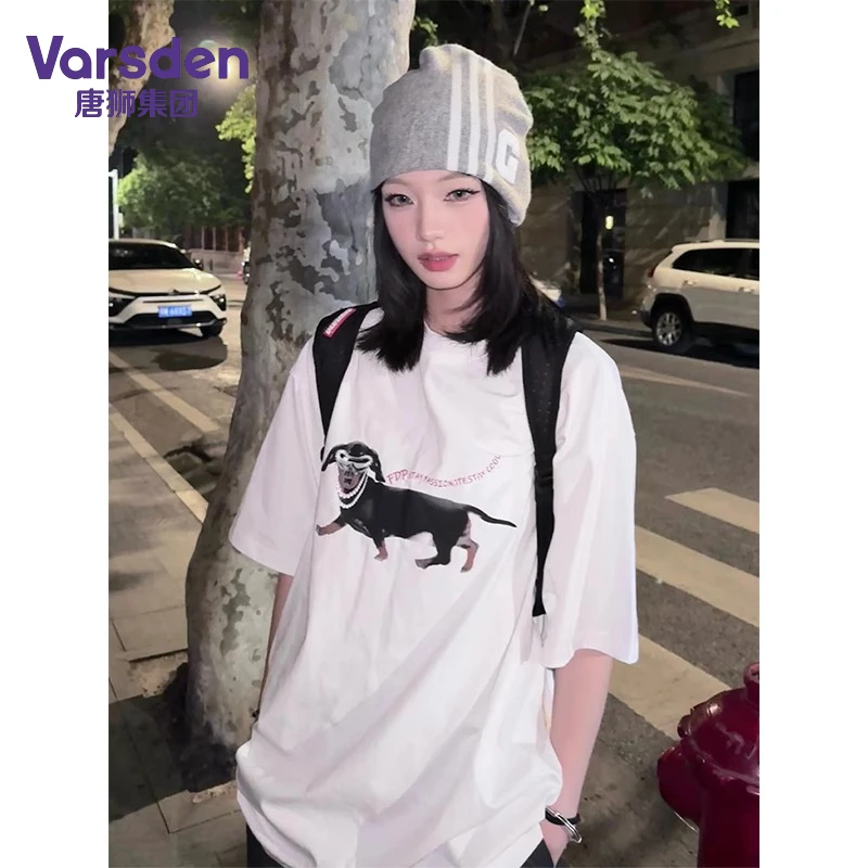 唐狮集团Varsden夏季潮流新款美式腊肠狗印花短袖T恤男圆领上衣