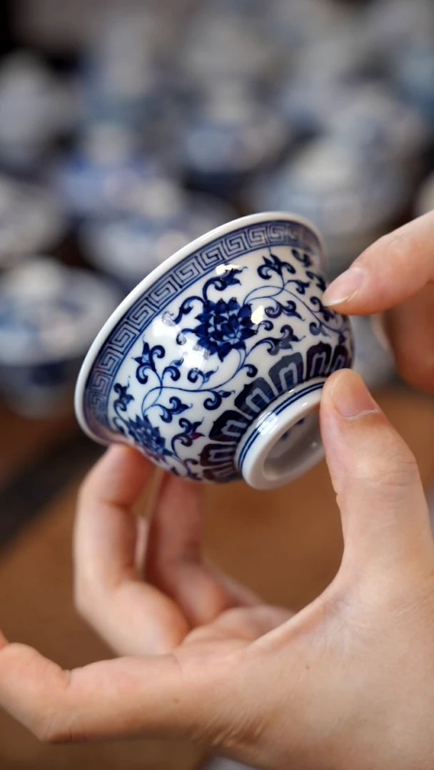 春风缠枝杯111111